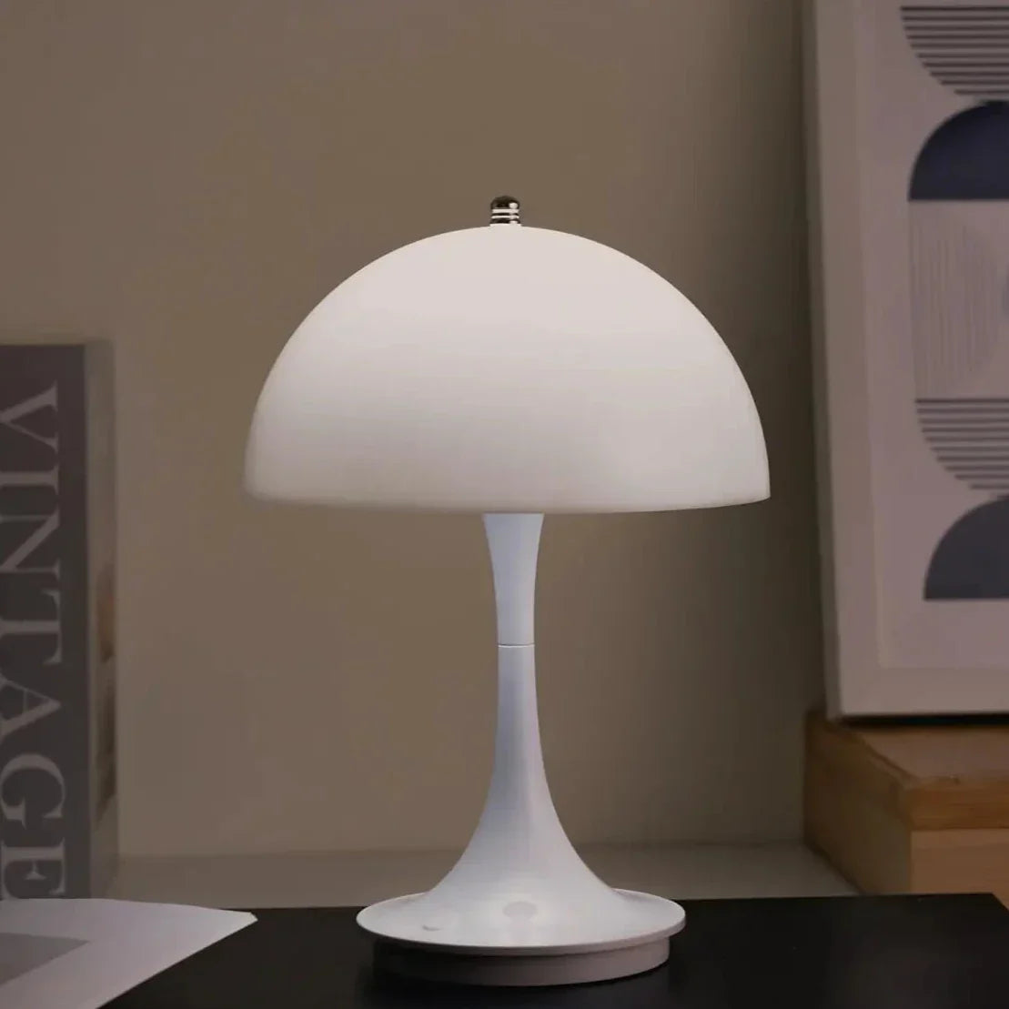 Kantarell - Scandinavian Table Lamp