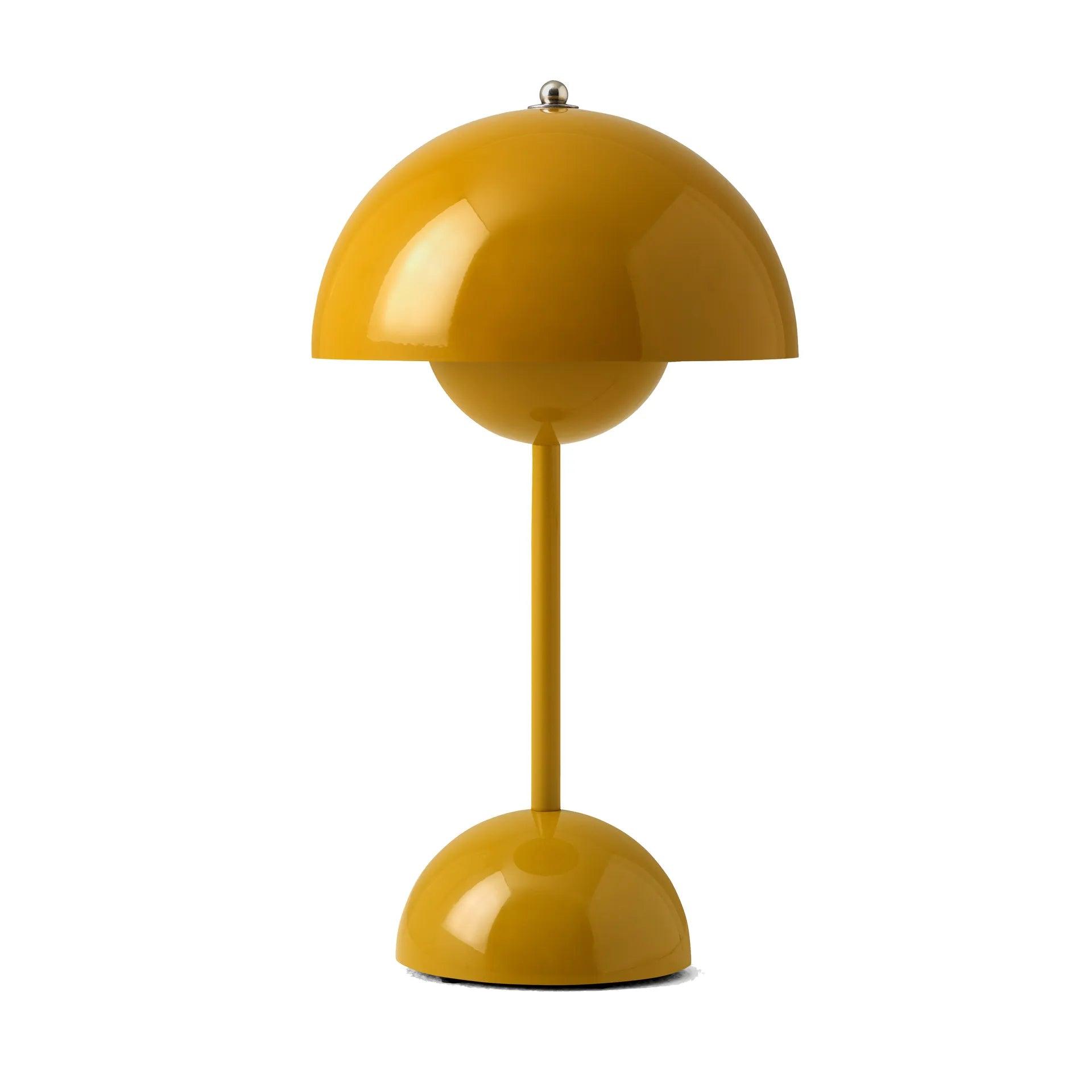 Partiolainen - Scandinavian Table Lamp